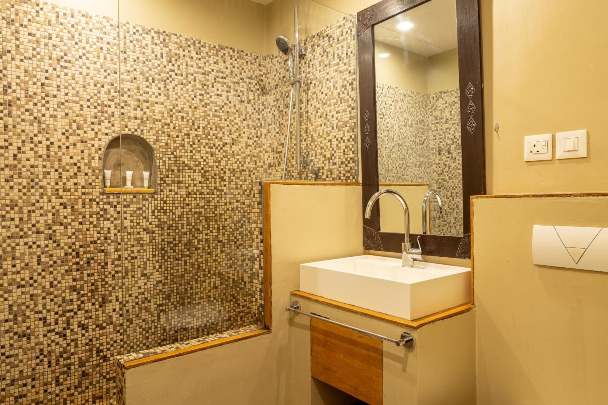 אקרה Olma Colonial Suites מראה חיצוני תמונה